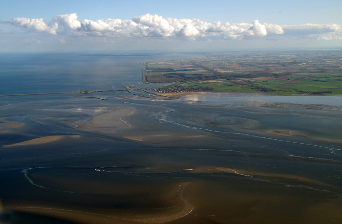 Waddenzee Den Oever luchtfoto Afsluitdijk