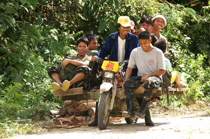 Filipijnen, motorfiets, passagiers, oerwoud, Mindanao, Filippijnen