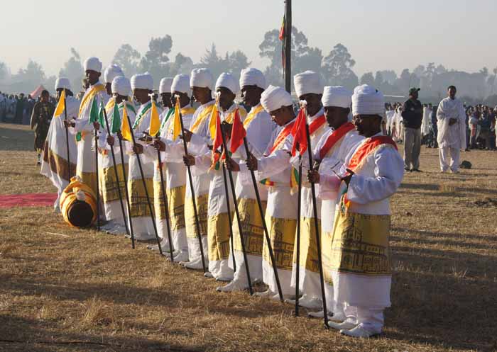 Ethiopië Timkat priesters