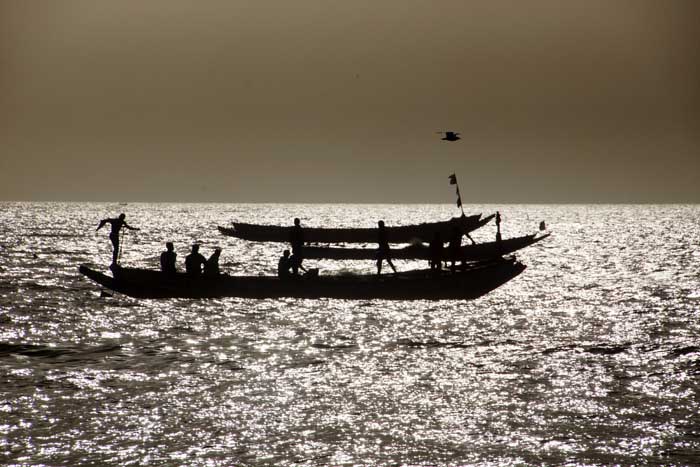 Gambia vissers zee boot