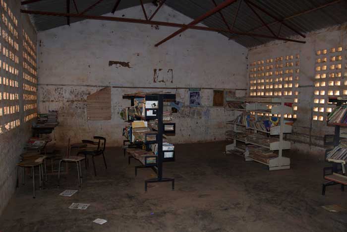 Gambia tendaba school boeken