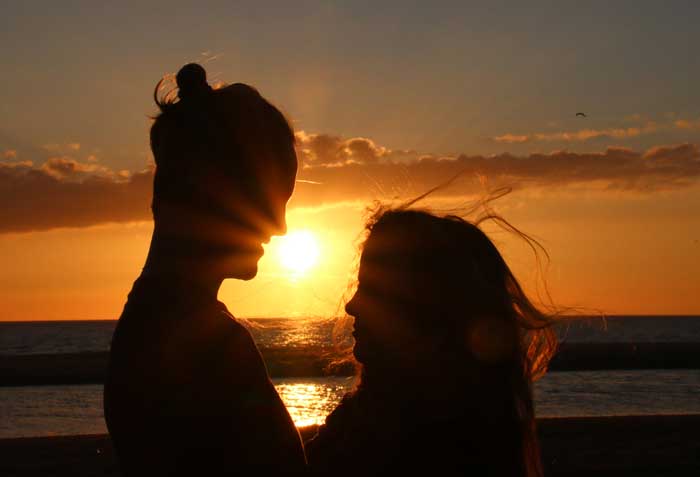 Texel zonsondergang stel romantiek